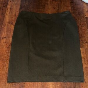 Ellen Tracy Classic army Green Pencil Skirt